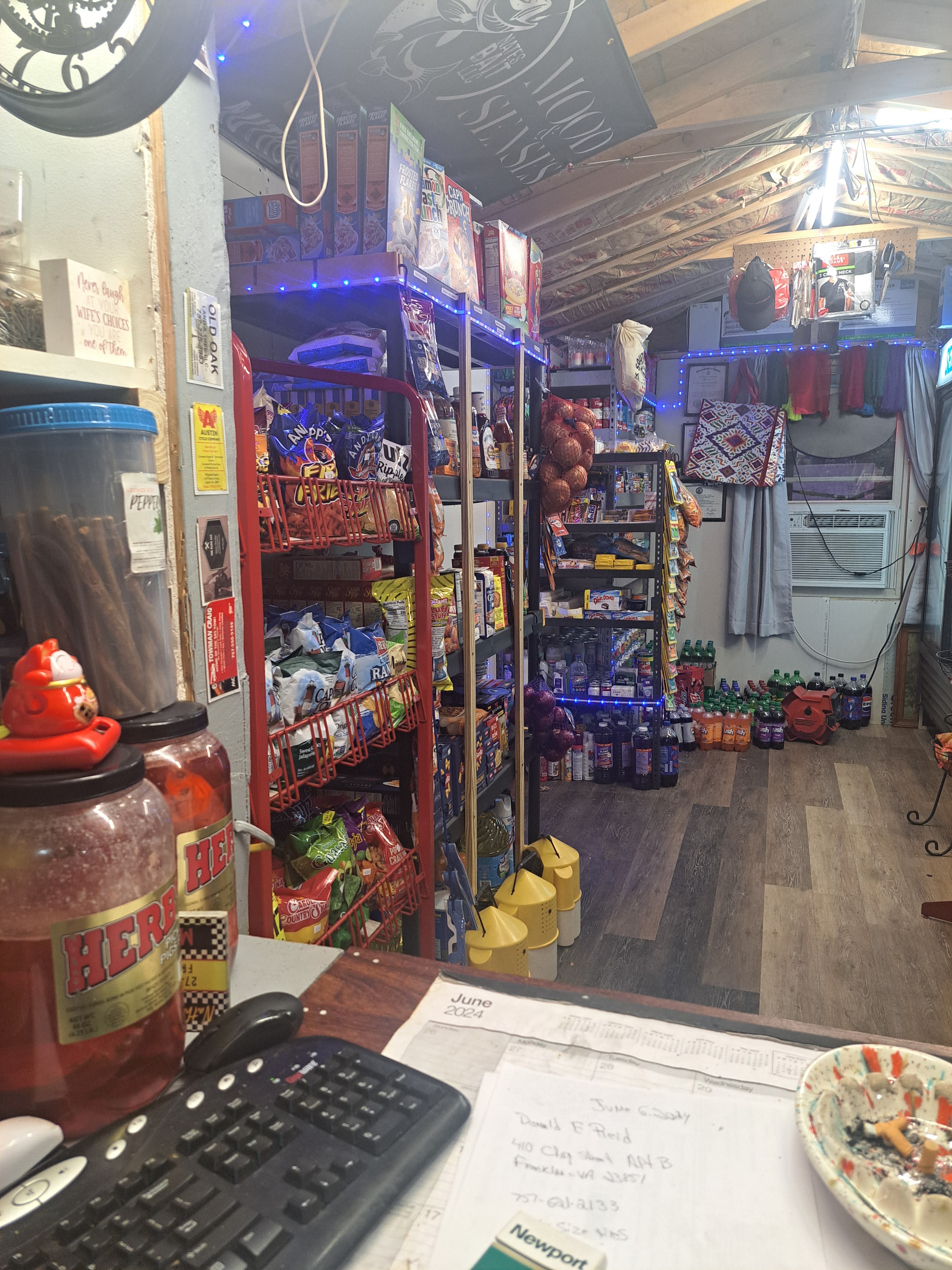 Nate's Bait & Market gallery photo 6